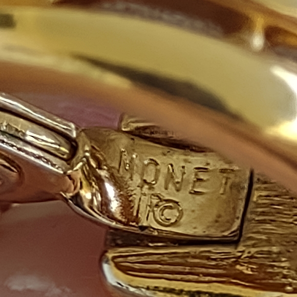 Vintage Clip Earrings - Picture 9 of 12